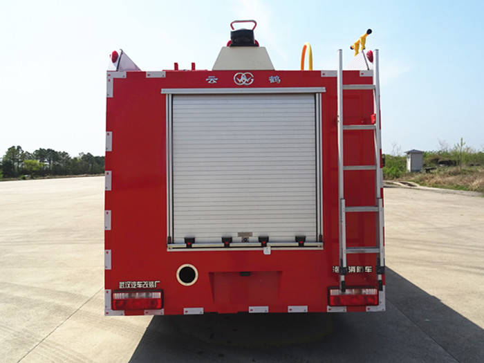 3.5噸東風大多利卡泡沫消防車